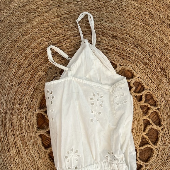 Ruffled eyelet jumpsuit - Picture 4 of 5